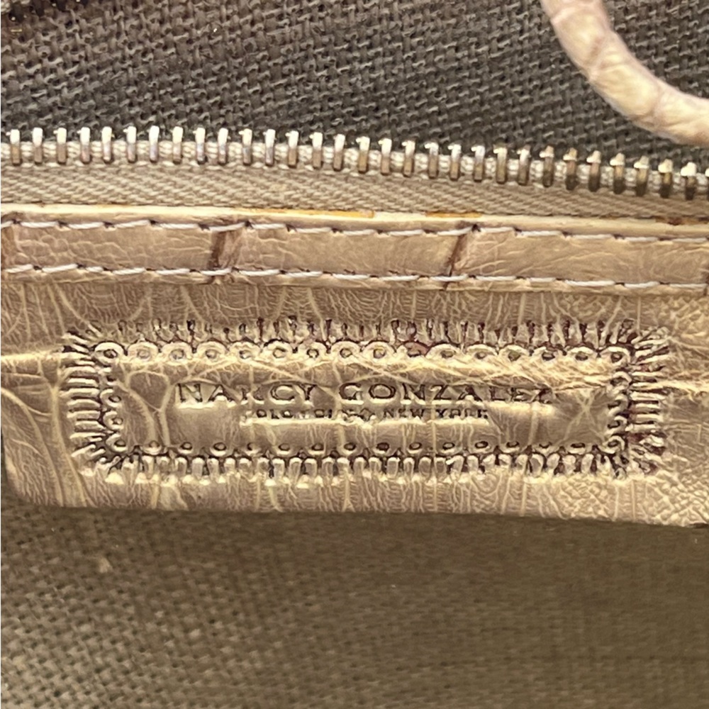 Nancy Gonzalez Gold Metallic Shoulder Bag - Picture 8 of 16